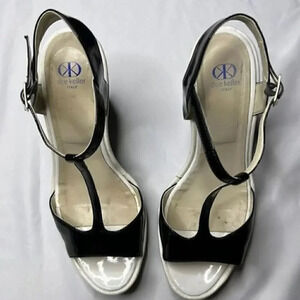 Dee Keller size 38 1/2 patent leather sandals heels wedges